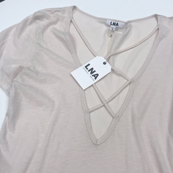 TWICE CROSSED TEE BNWT - Picture 5 of 5